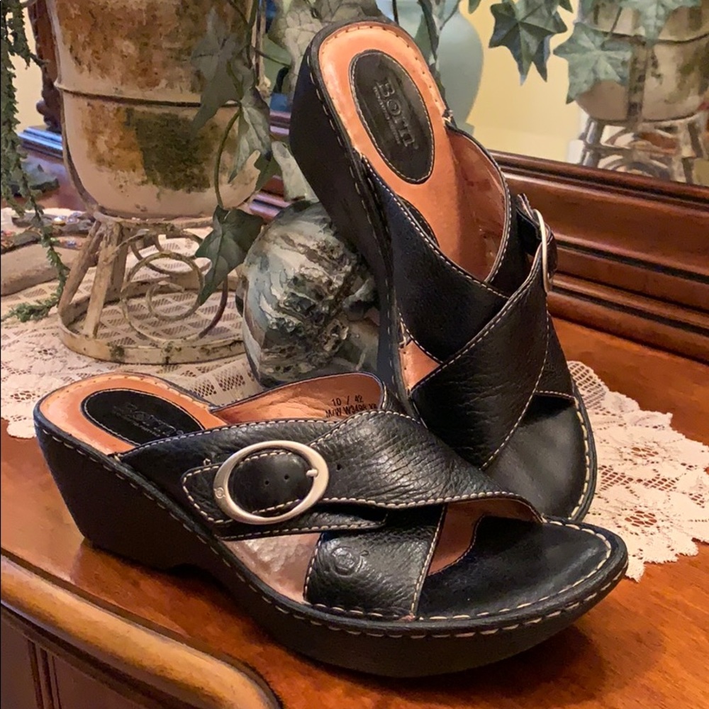Born sandals.  Black leather.  10